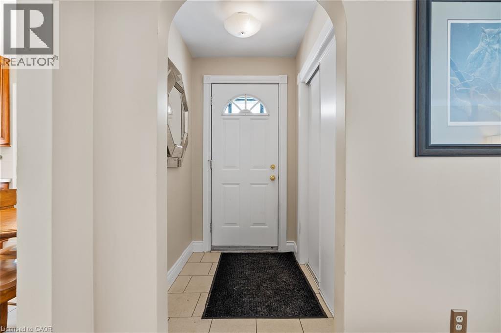 44 Albany Drive, St. Catharines, Ontario  L2N 3T5 - Photo 3 - 40804591