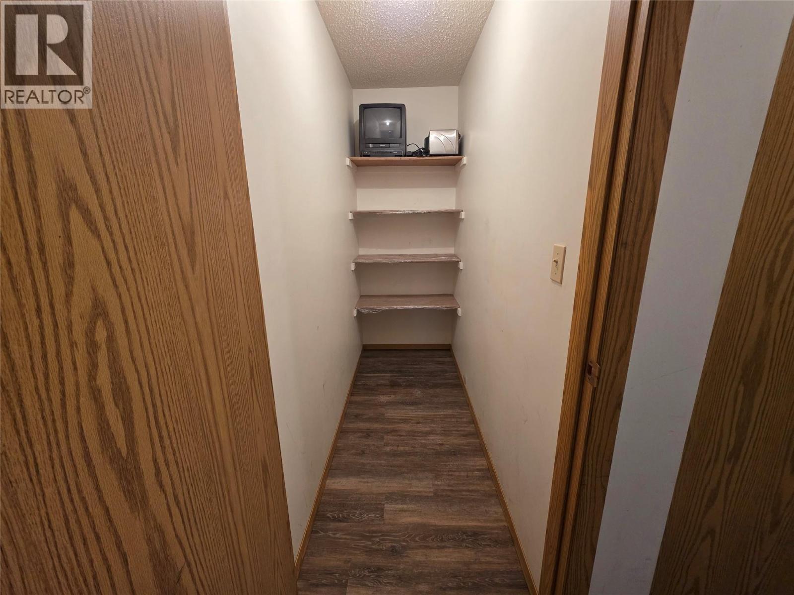 10 Cariboo Drive Unit# 408, Elkford, British Columbia  V0B 1H0 - Photo 5 - 10371834