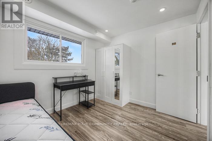 4 - 69 Blythwood Road N, Waterloo, Ontario  N2L 3Z9 - Photo 11 - X12751448