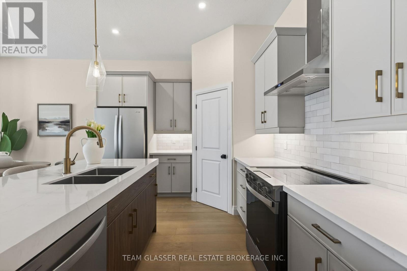 Photo 21 of 39 for 28 Dearing Drive