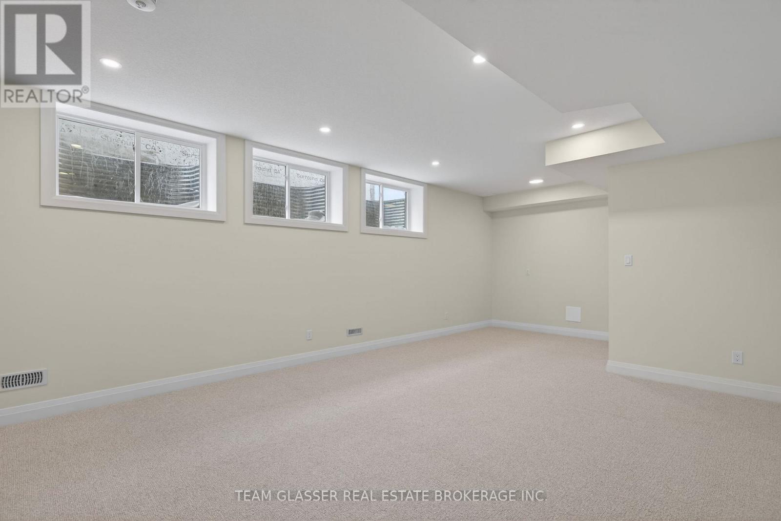 Photo 28 of 39 for 28 Dearing Drive