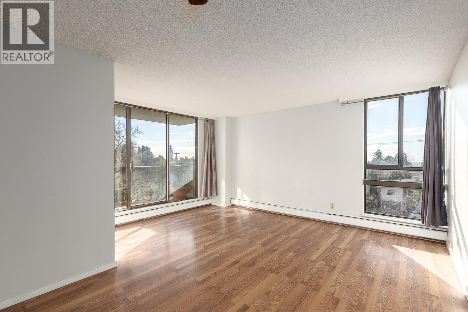 403 4105 Imperial Street, Burnaby, British Columbia  V5J 1A6 - Photo 2 - R3088913