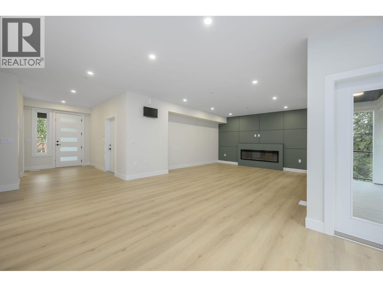 23349 Cross Road, Maple Ridge, British Columbia  V4R 0C8 - Photo 4 - R3088911