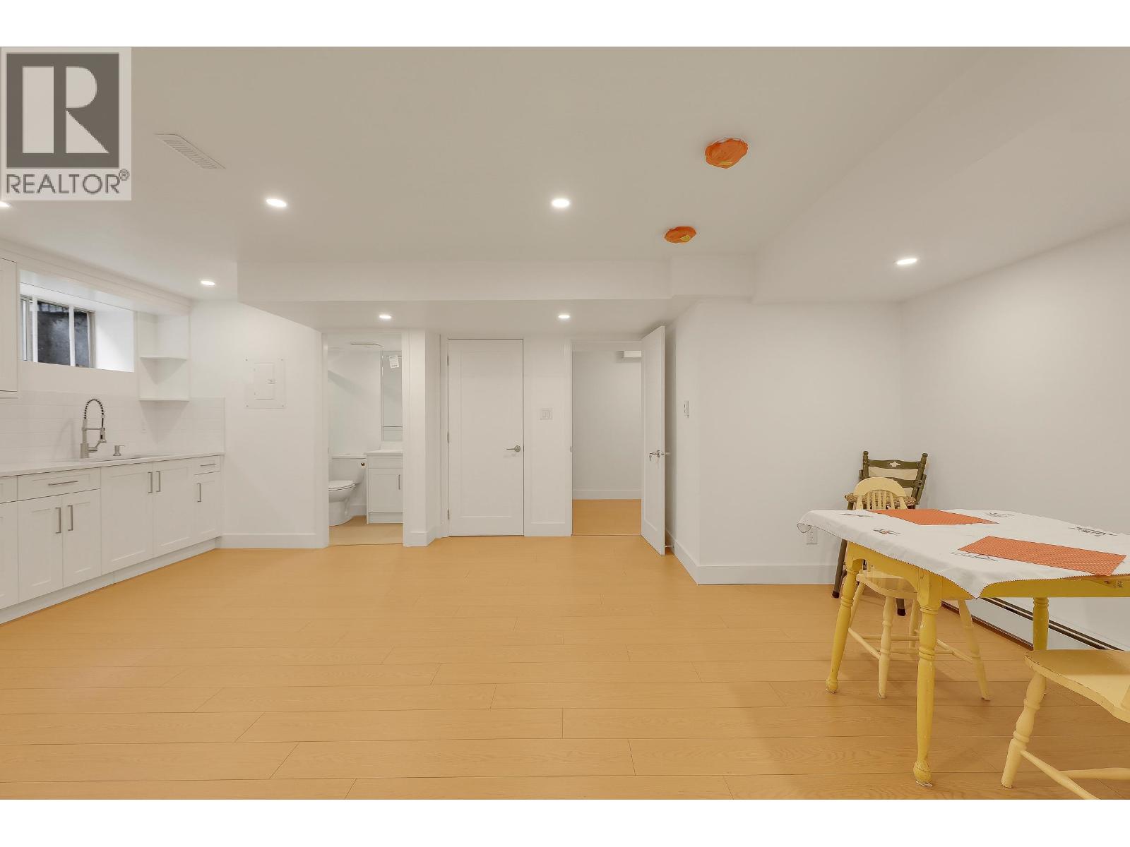 907 Sprice Avenue, Coquitlam, British Columbia  V3J 7M2 - Photo 34 - R3088929