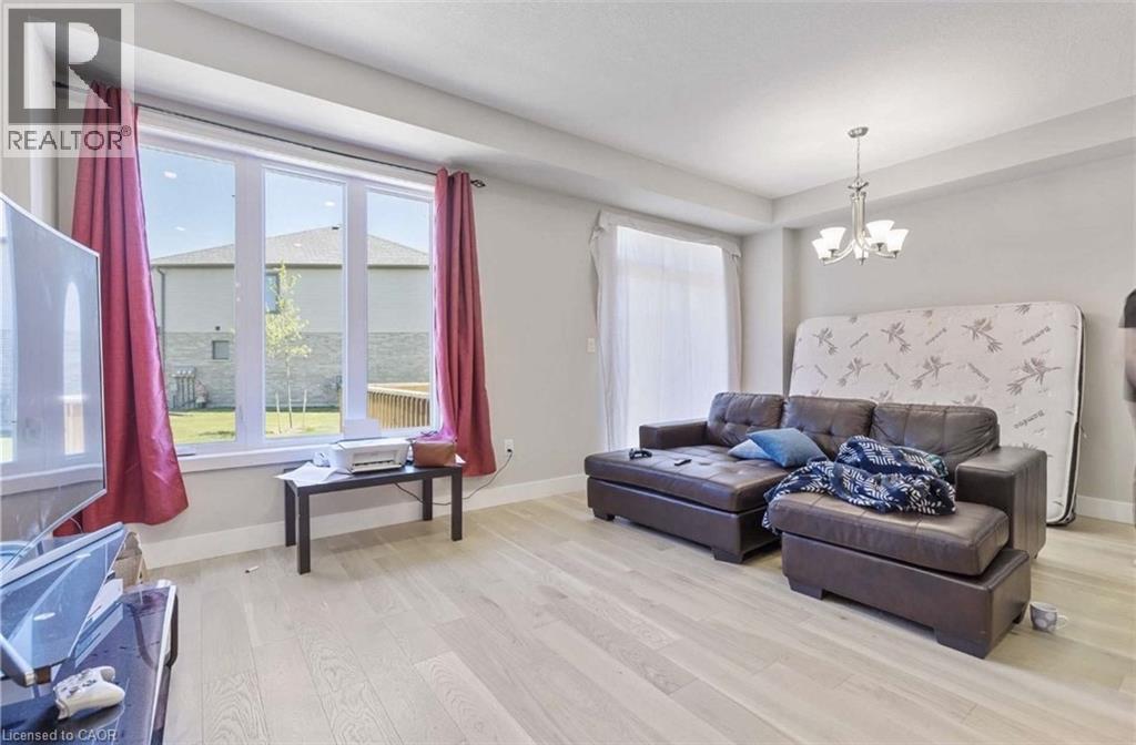 705 Chelton Road, London, Ontario  N6M 0J1 - Photo 5 - 40792601