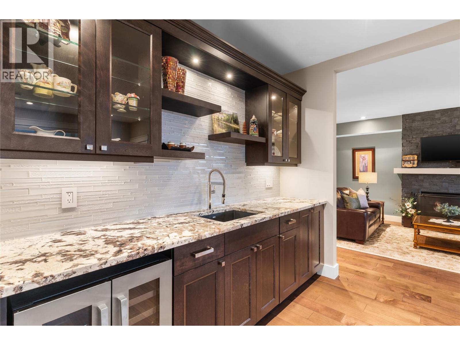 5484 Mountainside Lane, Kelowna, British Columbia  V1W 5H1 - Photo 33 - 10374676