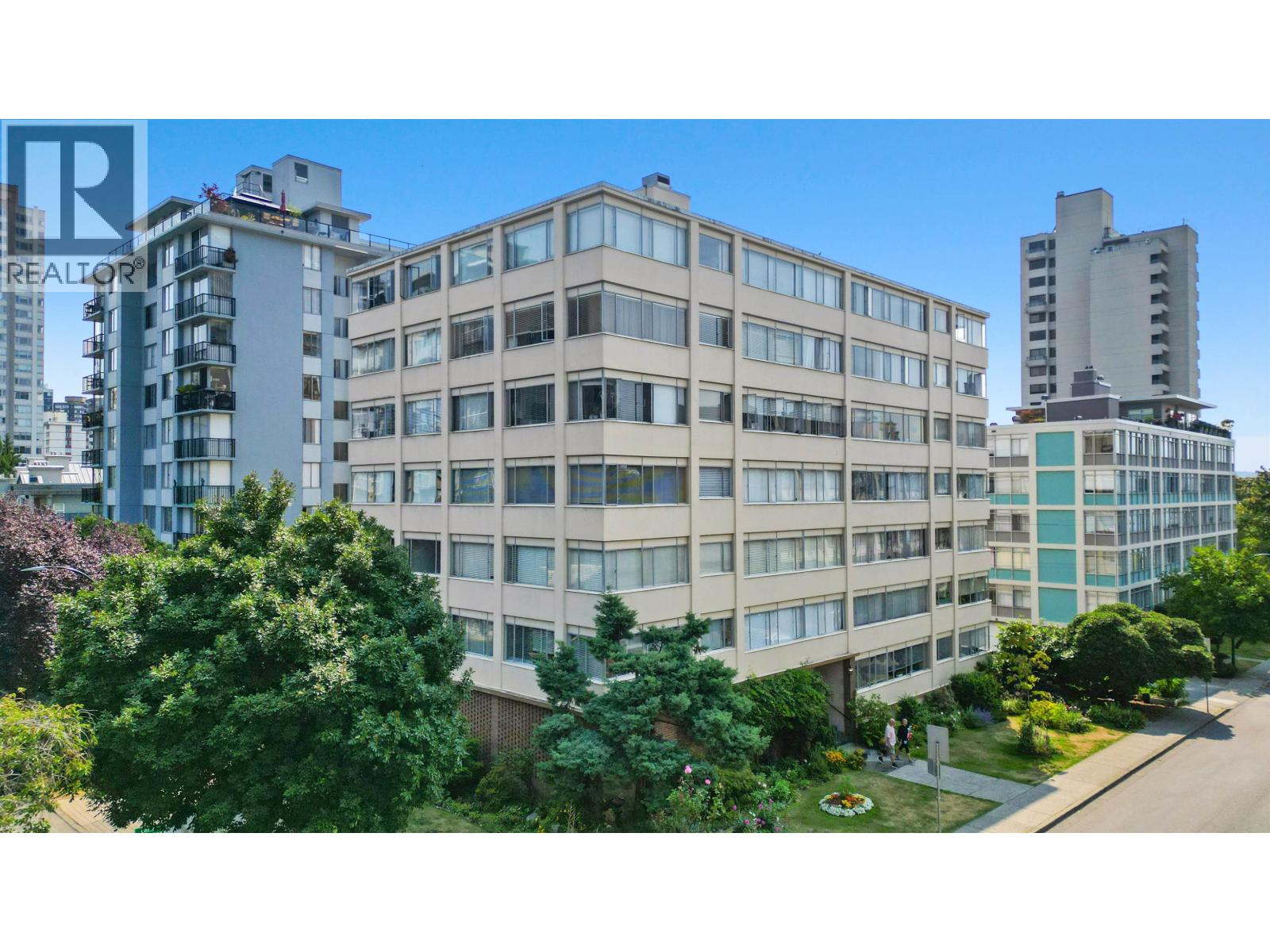 204 1050 CHILCO STREET, Vancouver, British Columbia