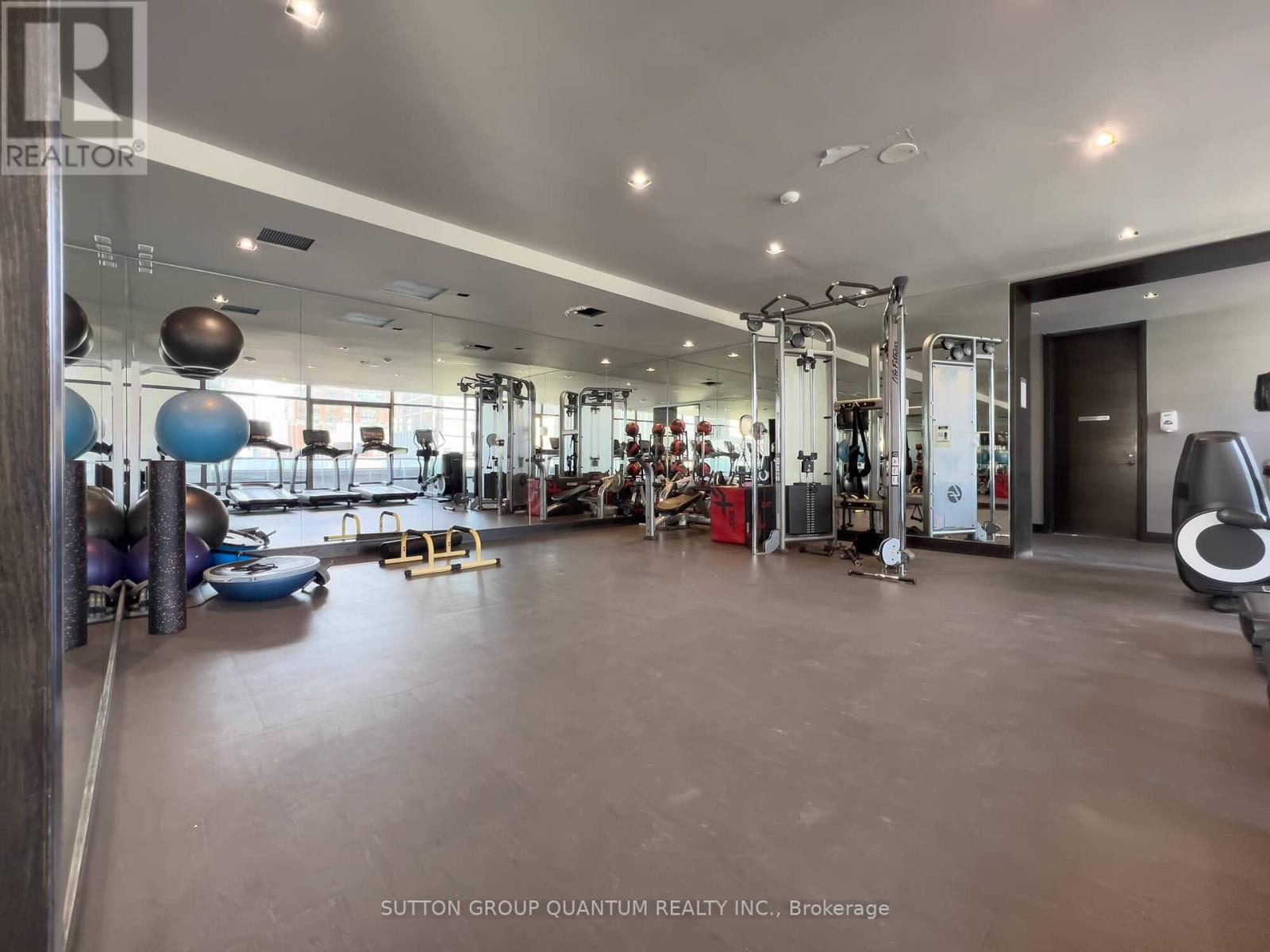 2008 - 18 Yorkville Avenue, Toronto, Ontario  M4W 3Y8 - Photo 15 - C12780010