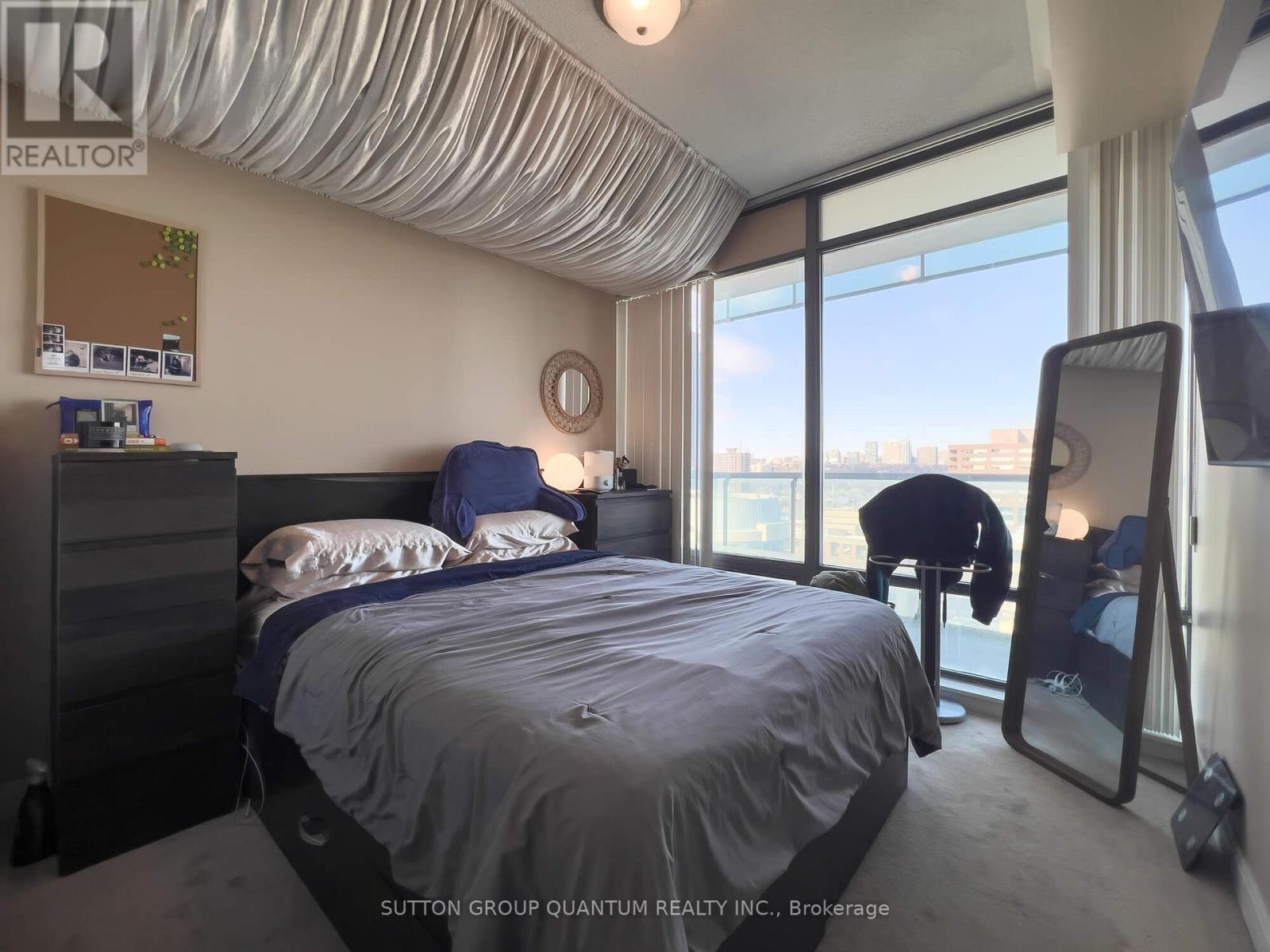 2008 - 18 Yorkville Avenue, Toronto, Ontario  M4W 3Y8 - Photo 4 - C12780010