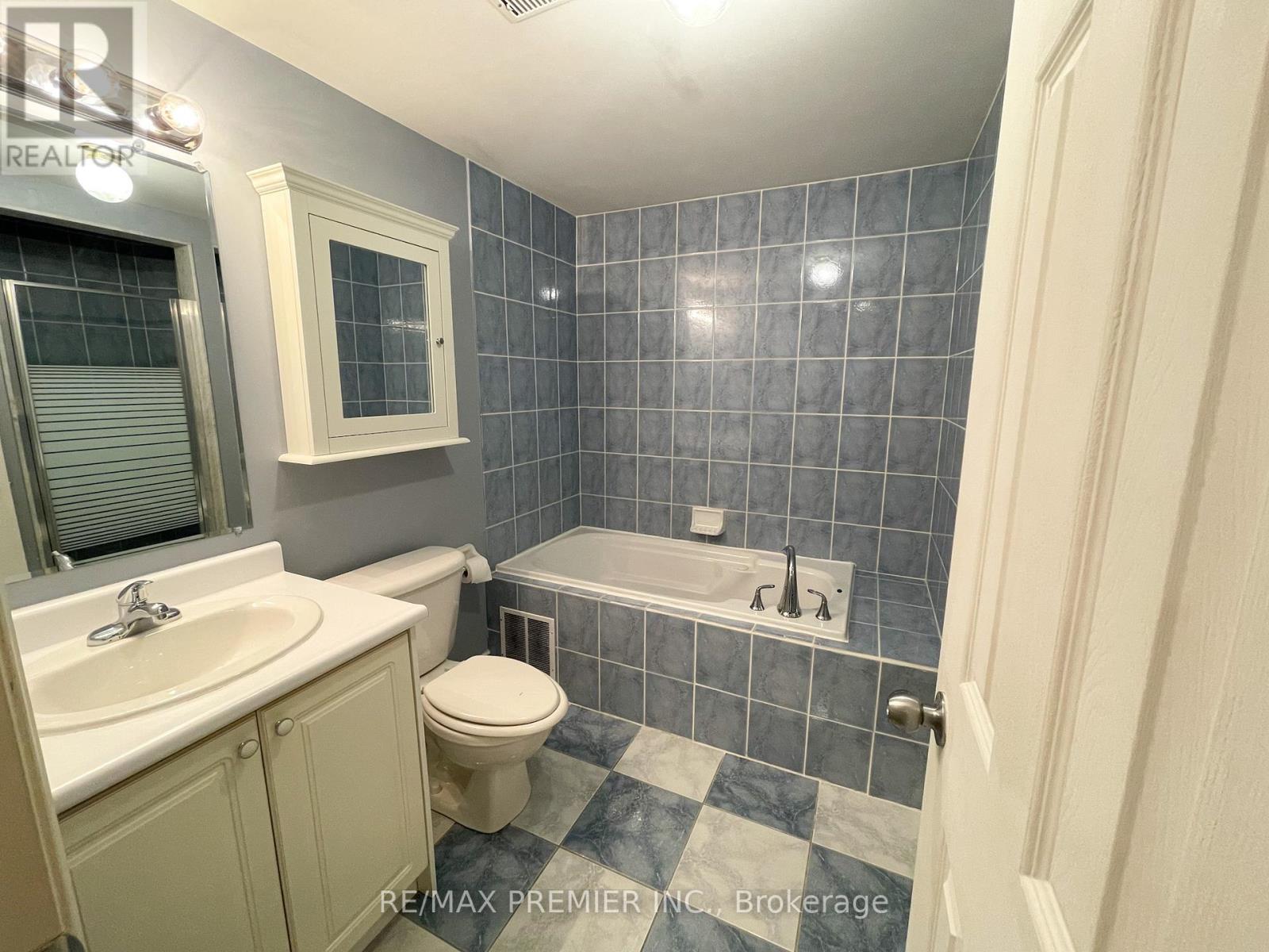 1013a College Street, Toronto, Ontario  M6H 1A8 - Photo 27 - C12780054