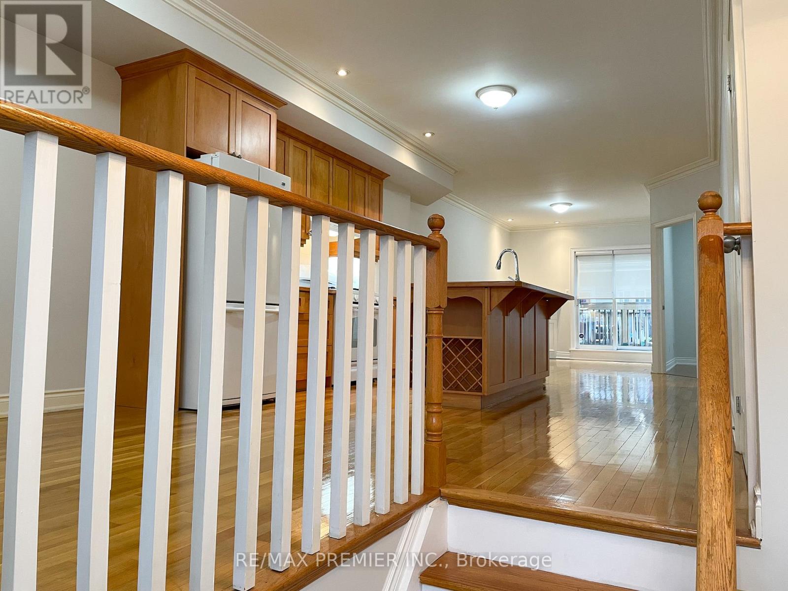 1013a College Street, Toronto, Ontario  M6H 1A8 - Photo 5 - C12780054