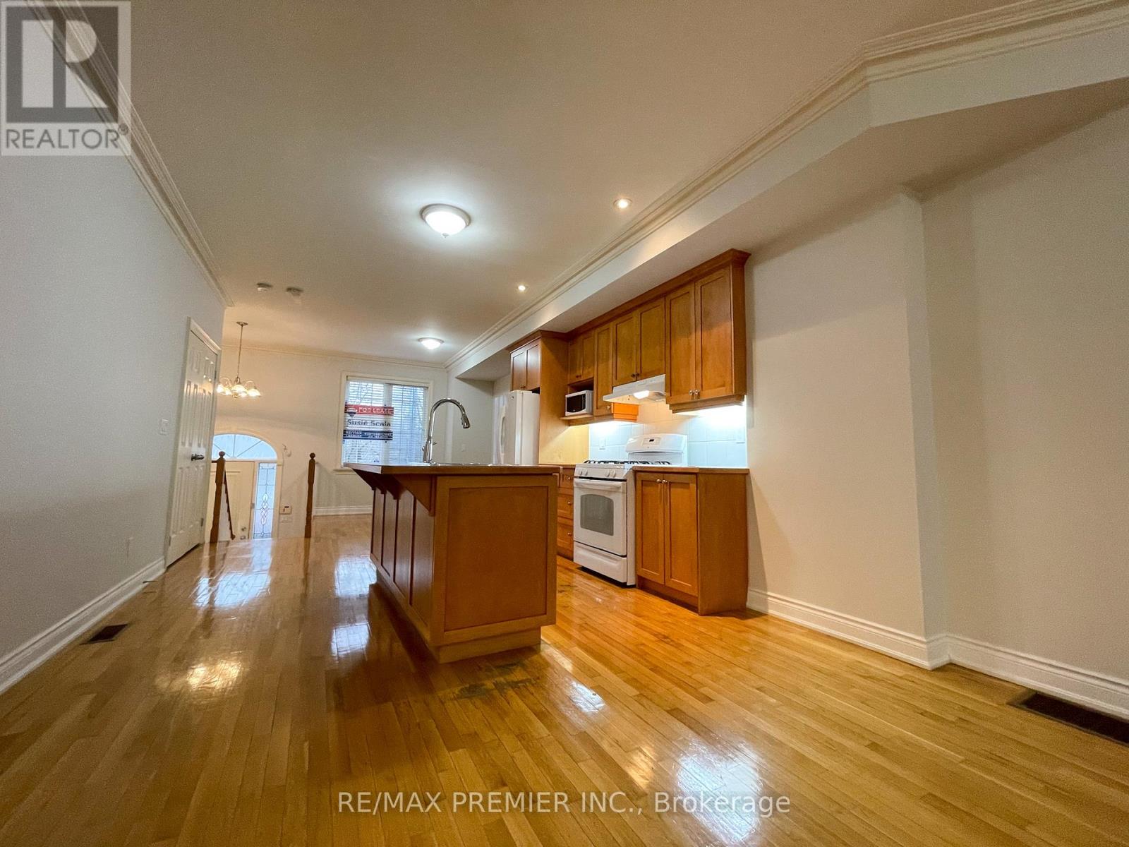 1013a College Street, Toronto, Ontario  M6H 1A8 - Photo 7 - C12780054