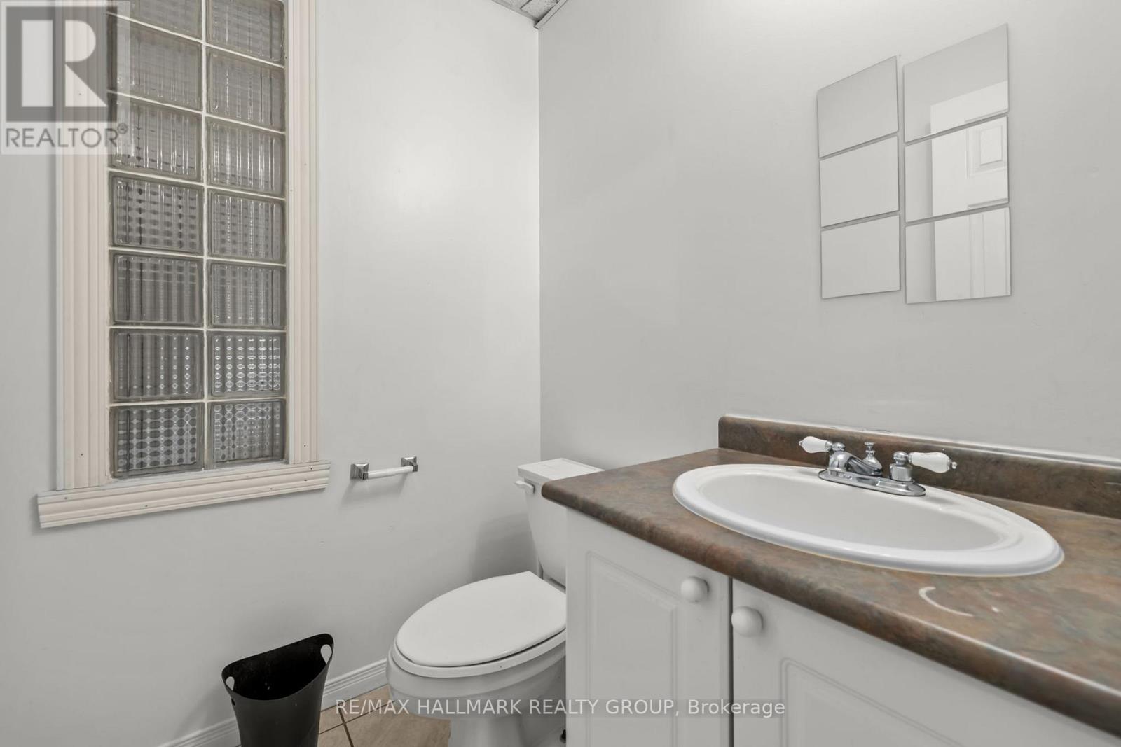 132 Beausoleil Drive, Ottawa, Ontario  K1N 7V6 - Photo 10 - X12588240