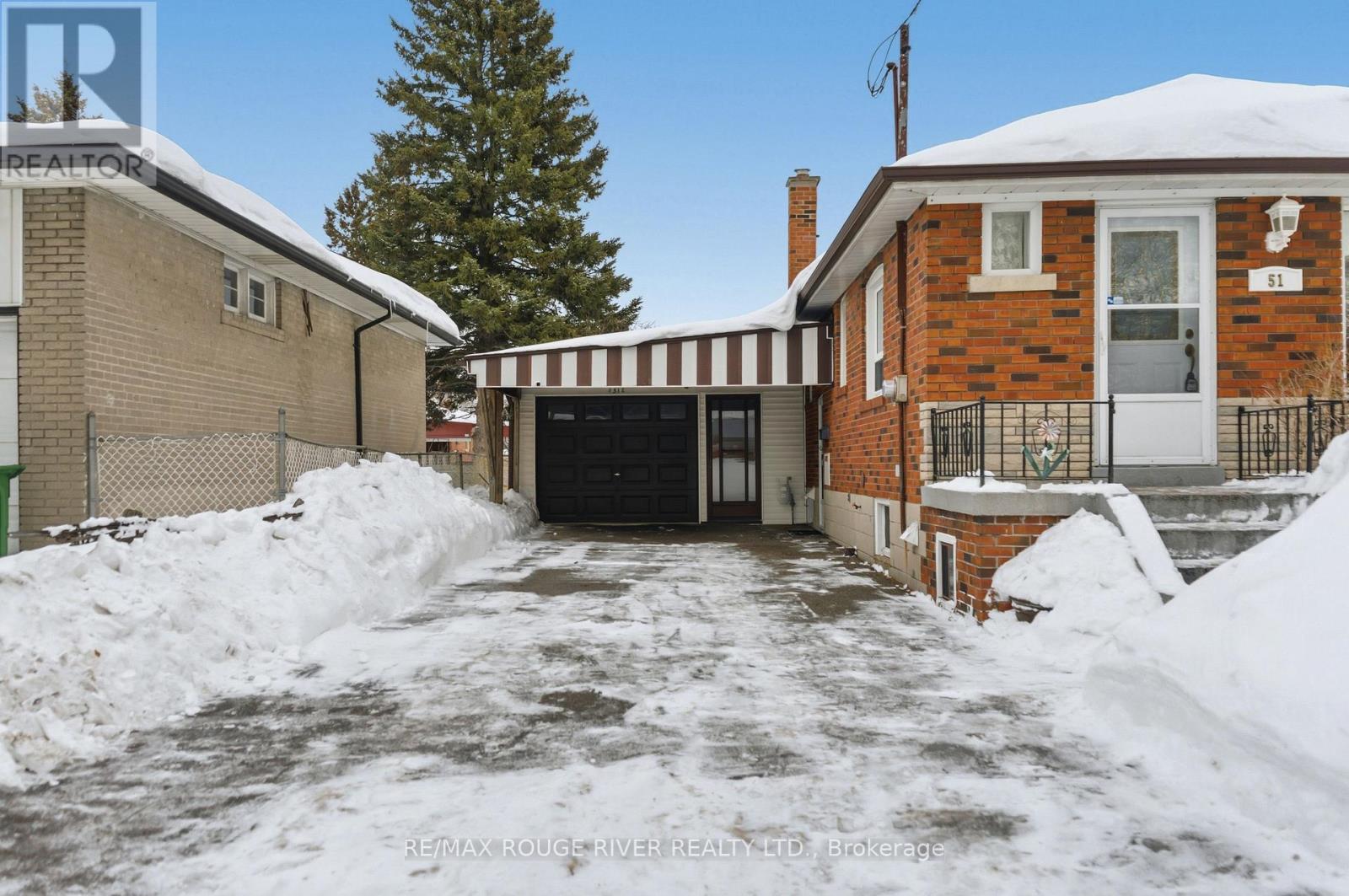 51 Sharbot Avenue, Toronto, Ontario  M1H 1Z2 - Photo 2 - E12780024