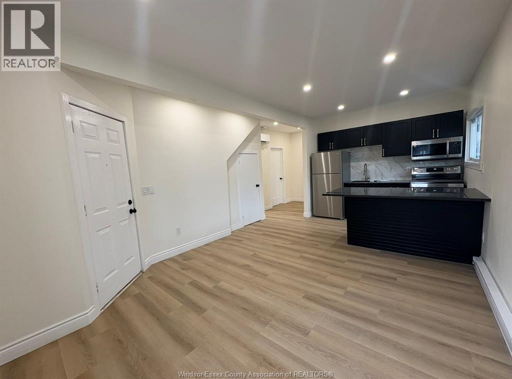 191 Marentette Unit# 1, Windsor, Ontario  N9A 1Y3 - Photo 1 - 26002996