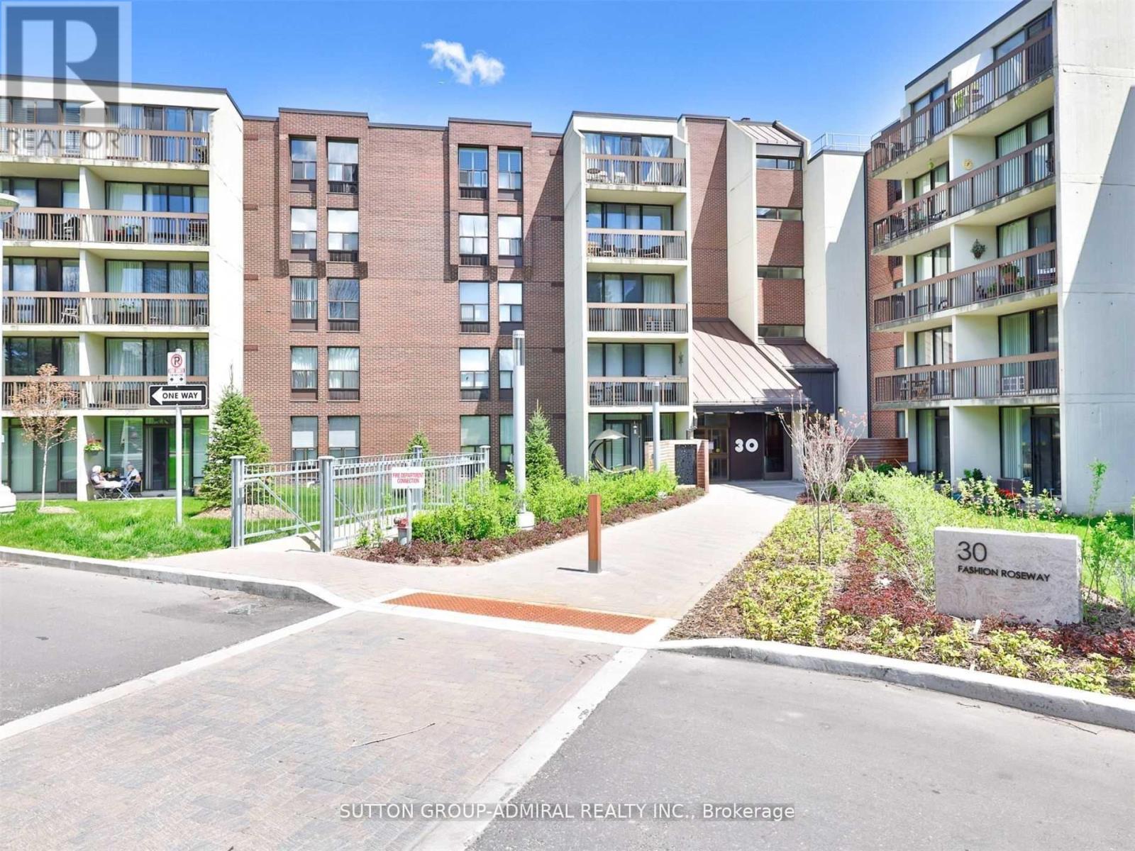 501 - 30 FASHION ROSEWAY, toronto (willowdale east), Ontario