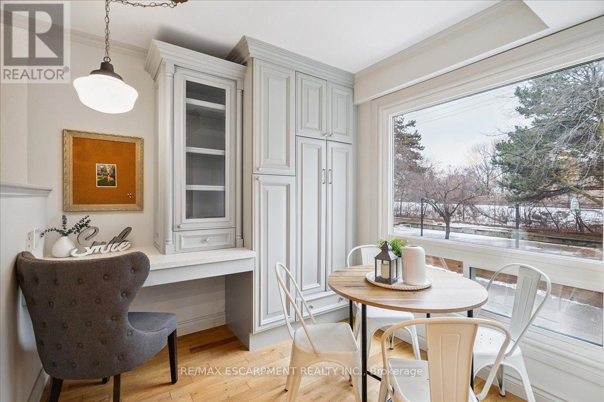 80 - 915 Inverhouse Drive, Mississauga, Ontario  L5J 4B2 - Photo 4 - W12676698