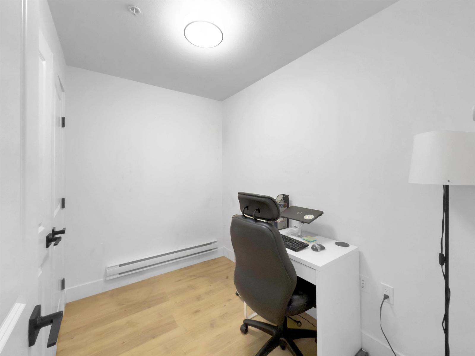 209 19935 75a Avenue, Langley, British Columbia  V2Y 4L6 - Photo 11 - R3088147