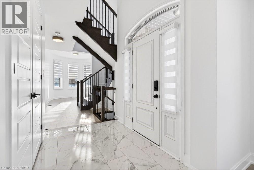 1404 Lynx Gardens, Oakville, Ontario  L6H 3W8 - Photo 5 - 40804349