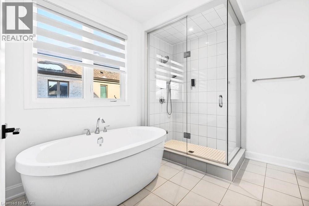 1404 Lynx Gardens, Oakville, Ontario  L6H 3W8 - Photo 30 - 40804349