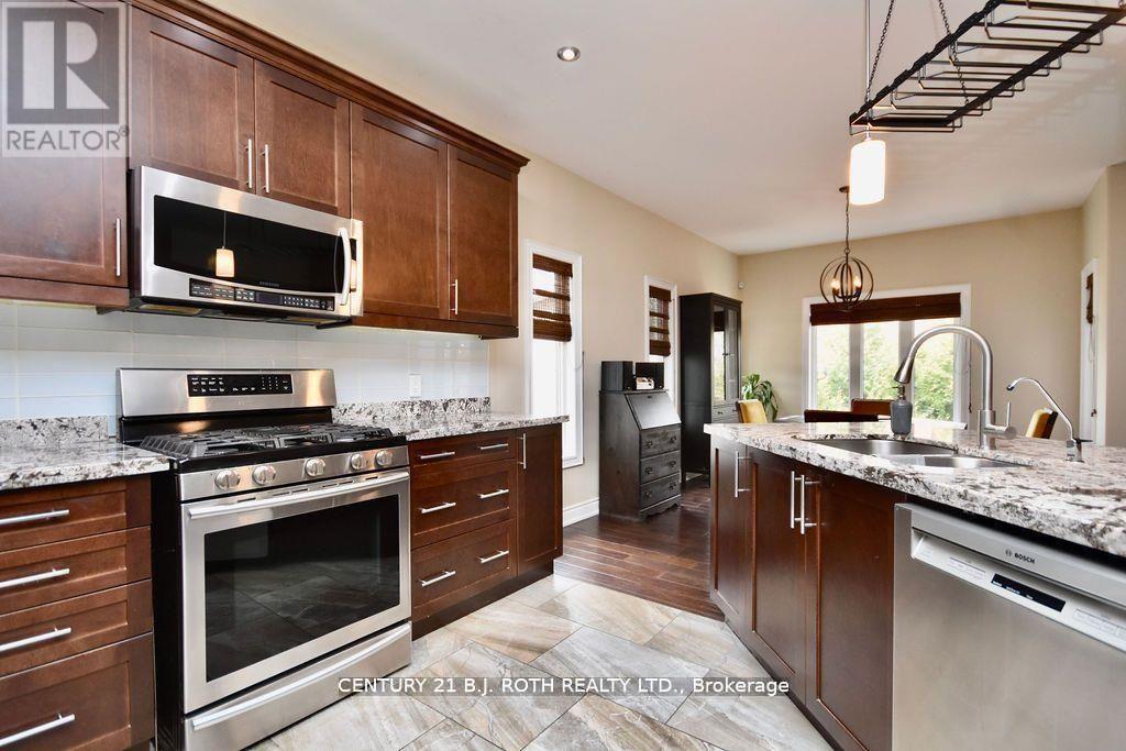 1738 Wingrove Avenue, Innisfil, Ontario  L9S 1S4 - Photo 5 - N12779996