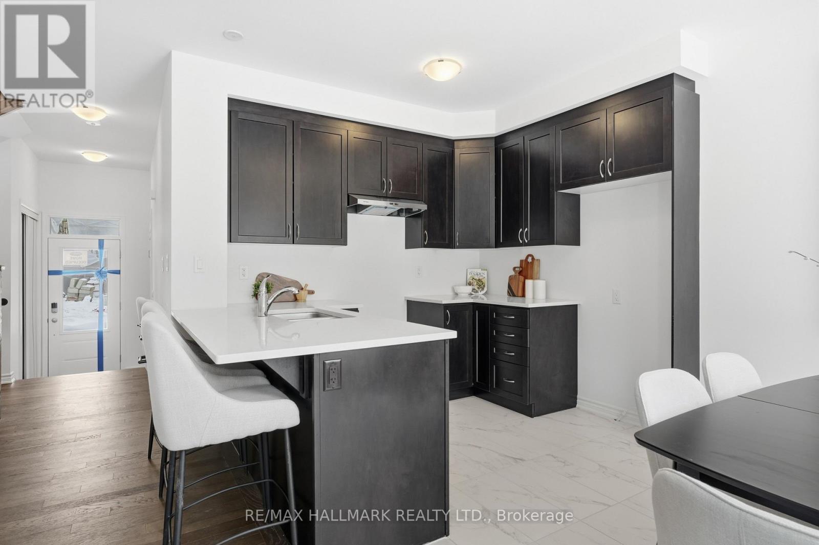 26 Foxley Heights, Barrie, Ontario  L9J 1A6 - Photo 12 - S12780044