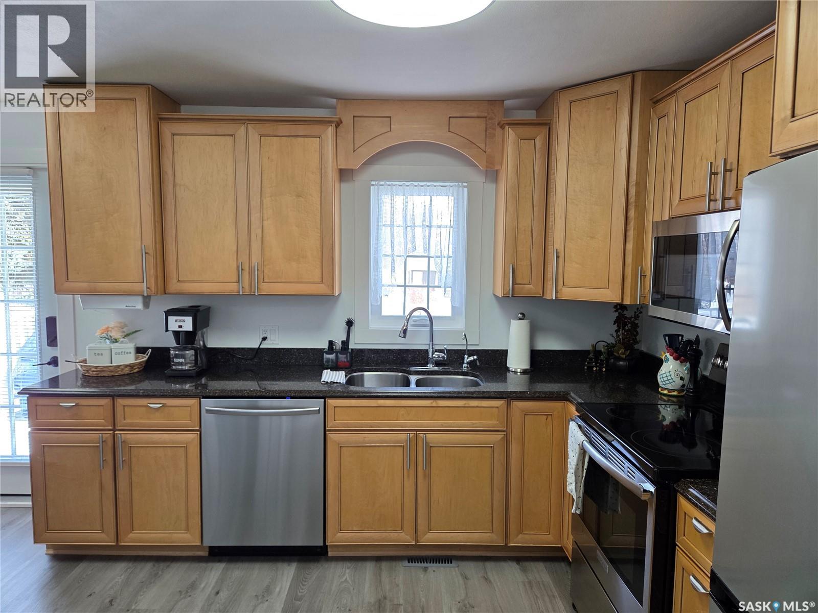 34 Lumsden Street, Manor, Saskatchewan  S0C 1R0 - Photo 14 - SK028306