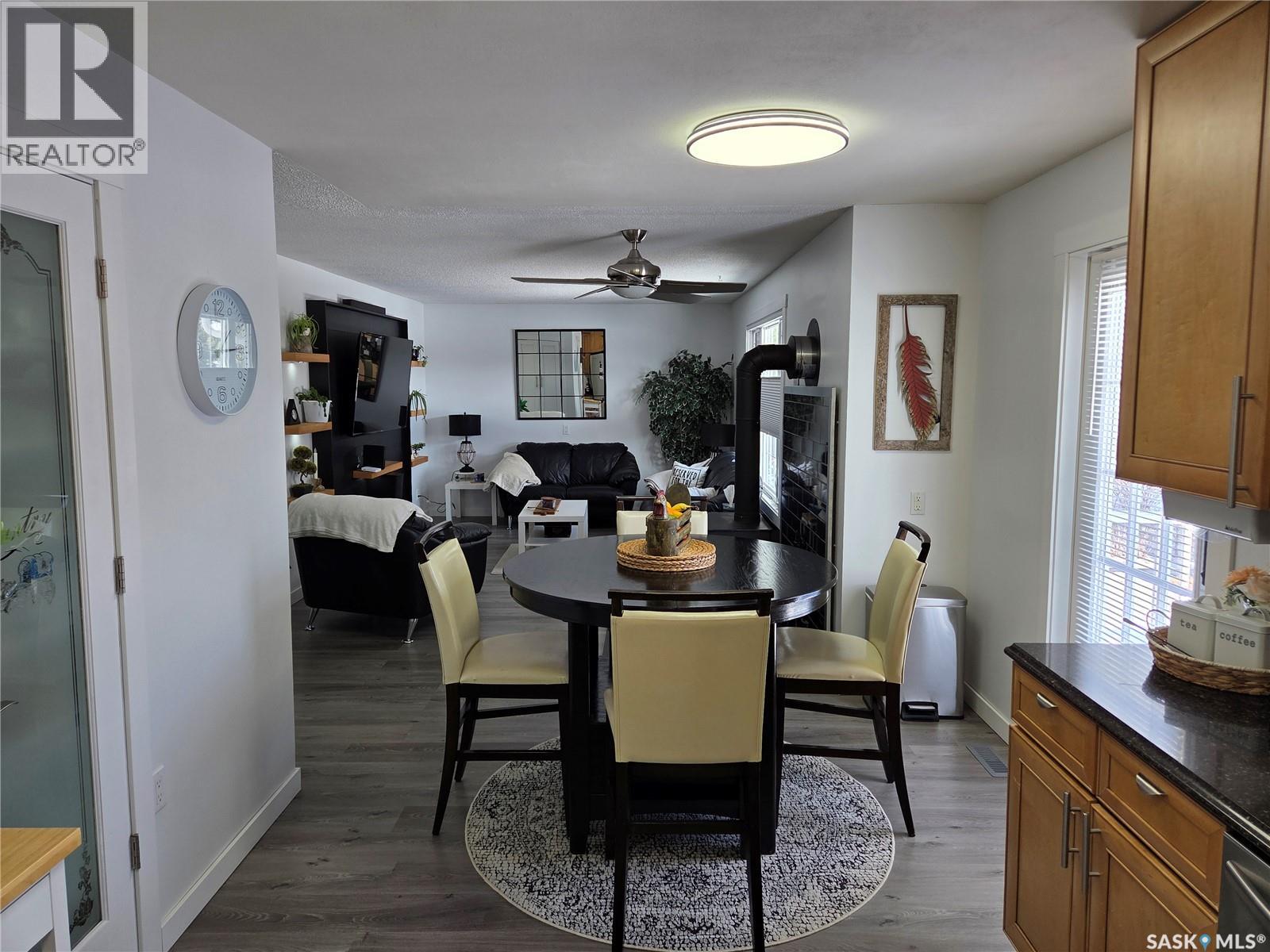 34 Lumsden Street, Manor, Saskatchewan  S0C 1R0 - Photo 20 - SK028306