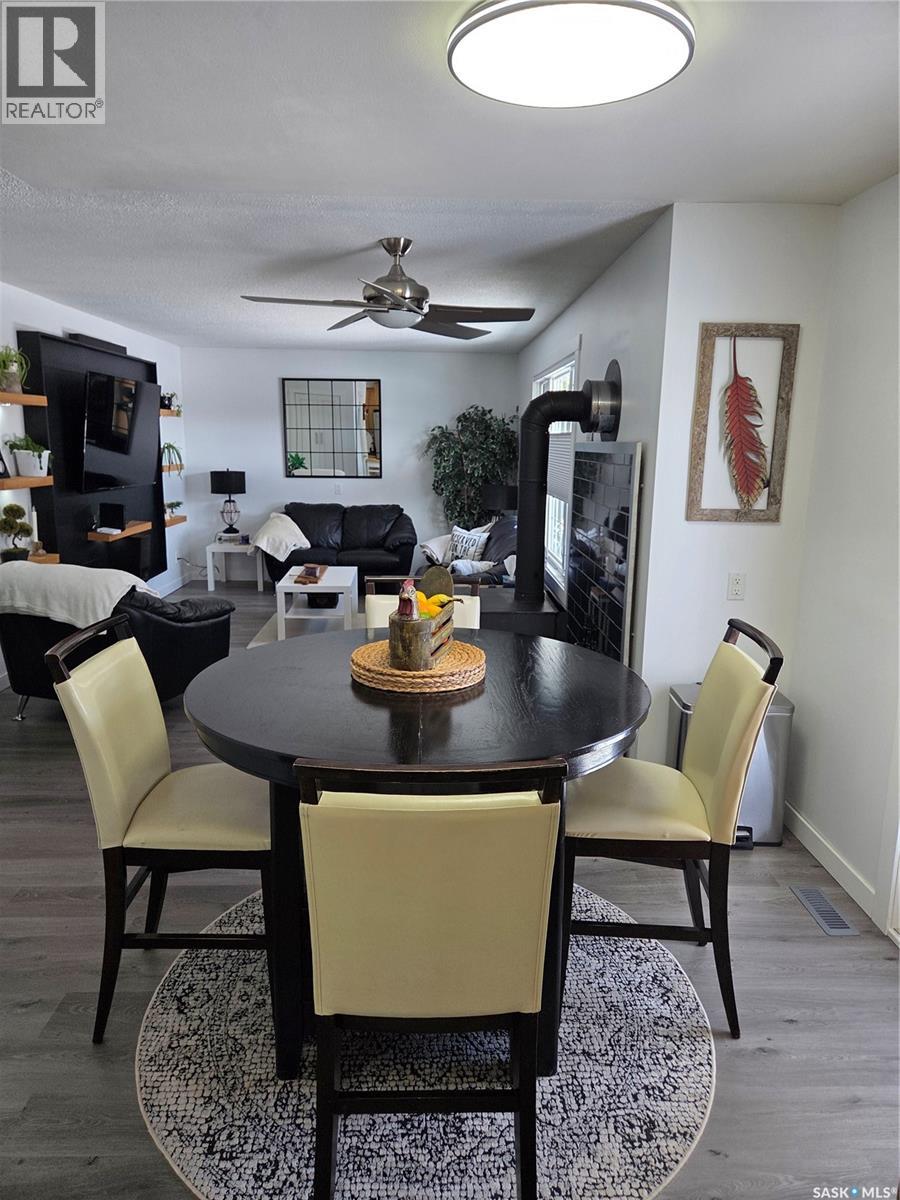 34 Lumsden Street, Manor, Saskatchewan  S0C 1R0 - Photo 21 - SK028306