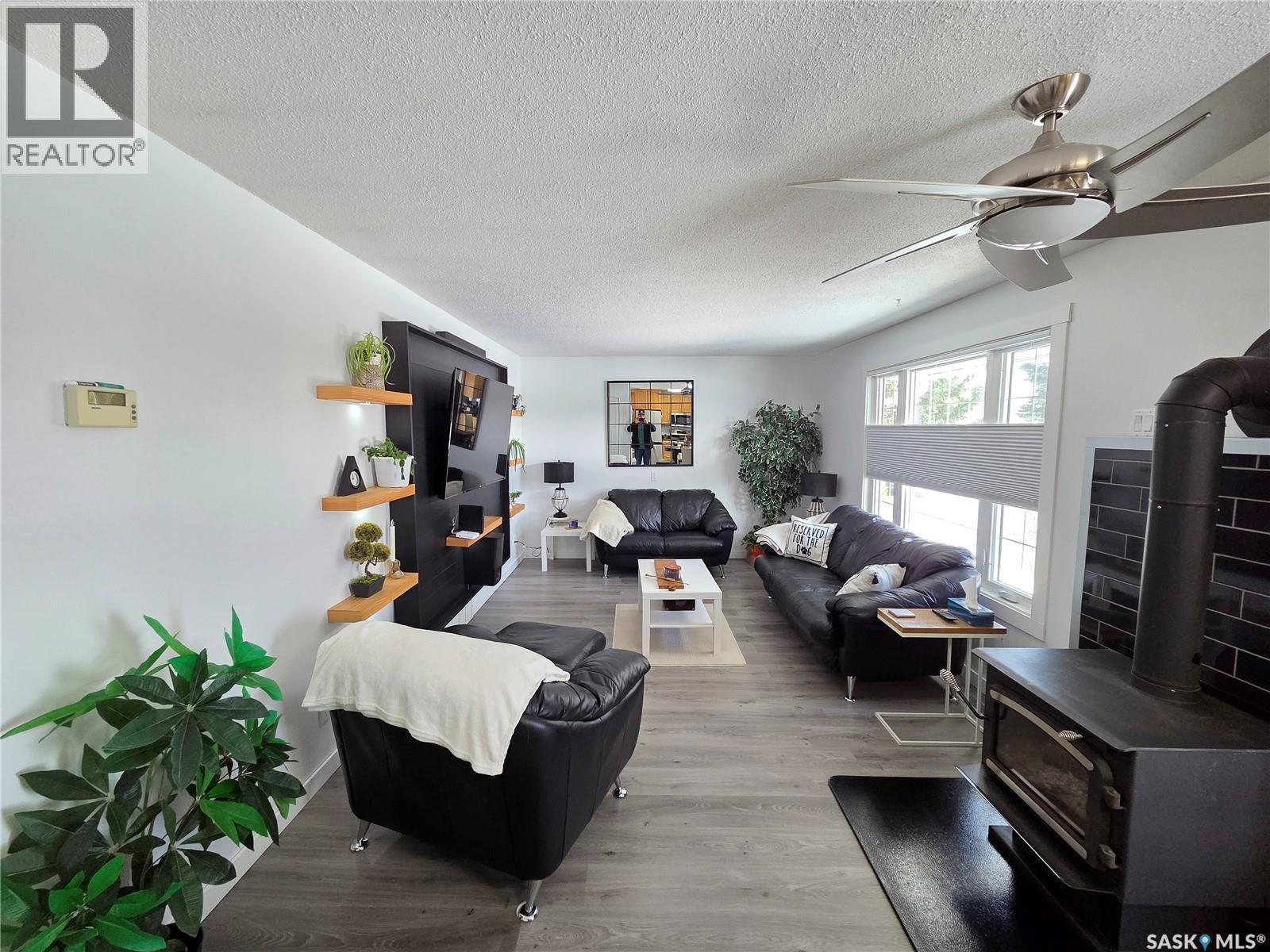 34 Lumsden Street, Manor, Saskatchewan  S0C 1R0 - Photo 23 - SK028306