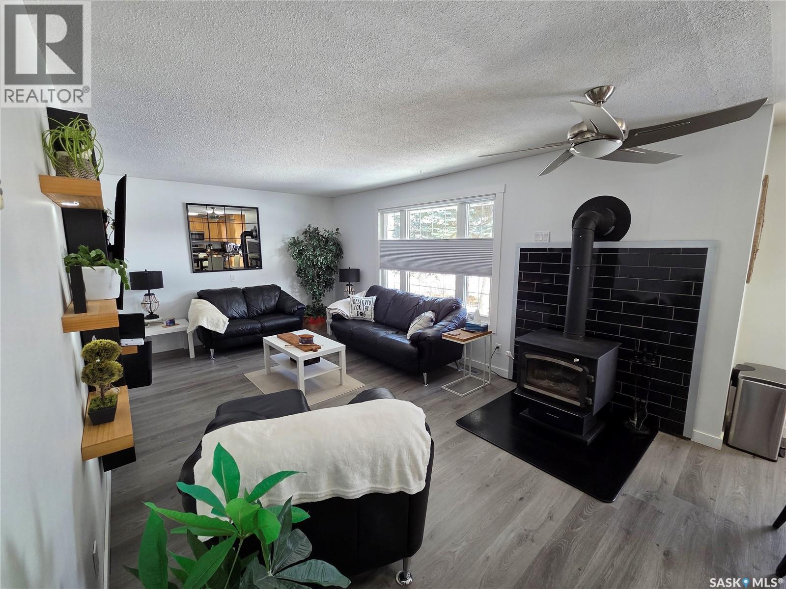 34 Lumsden Street, Manor, Saskatchewan  S0C 1R0 - Photo 24 - SK028306