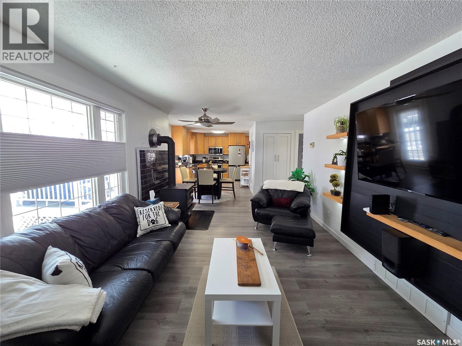 34 Lumsden Street, Manor, Saskatchewan  S0C 1R0 - Photo 26 - SK028306