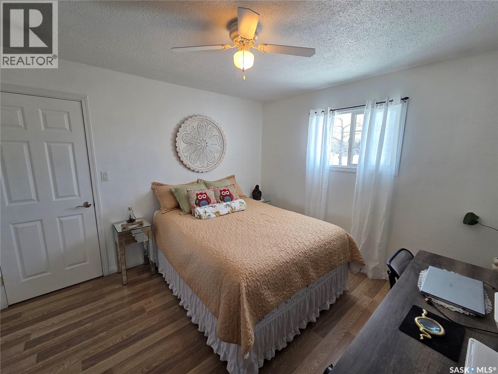 34 Lumsden Street, Manor, Saskatchewan  S0C 1R0 - Photo 37 - SK028306