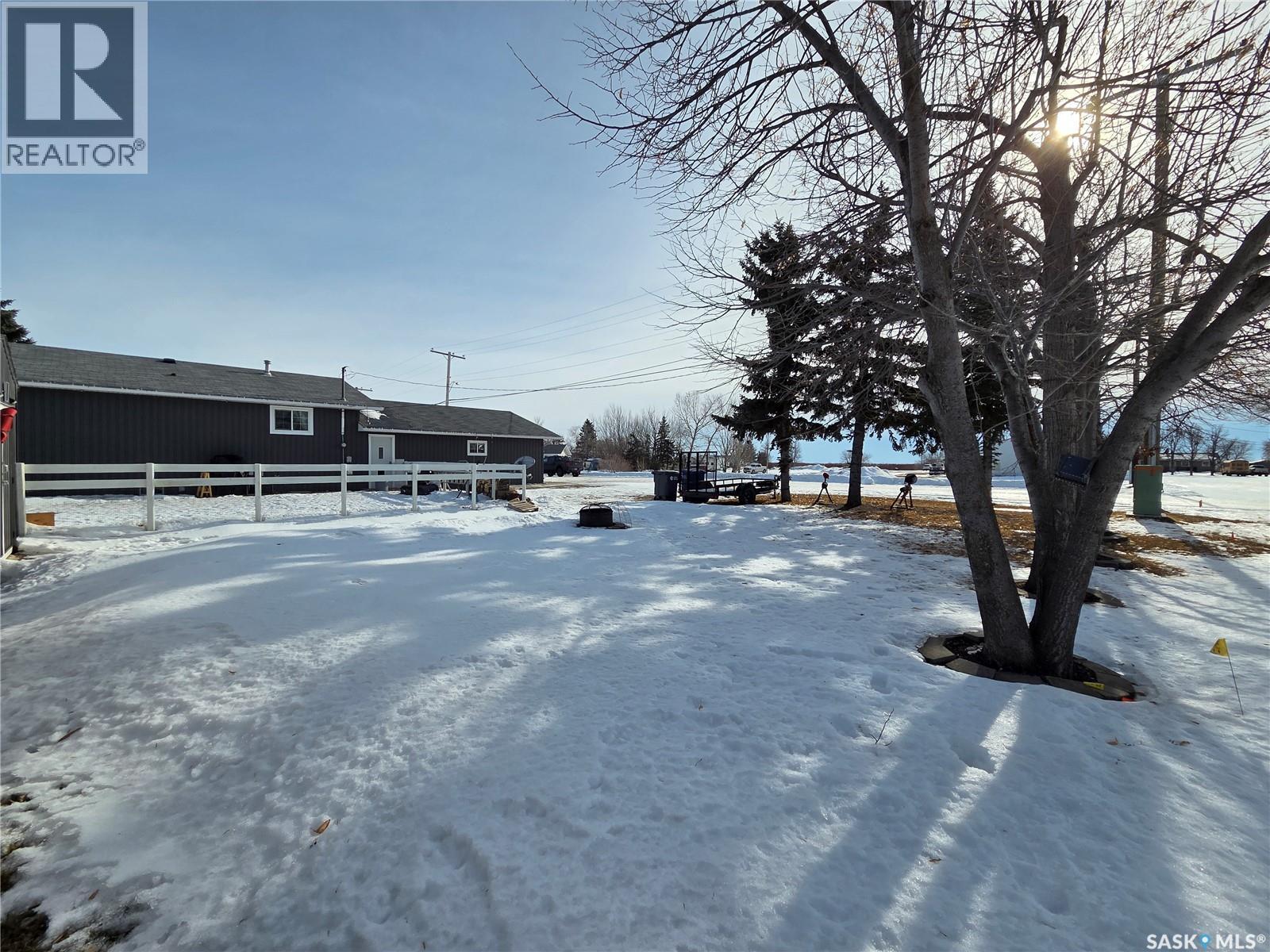 34 Lumsden Street, Manor, Saskatchewan  S0C 1R0 - Photo 7 - SK028306