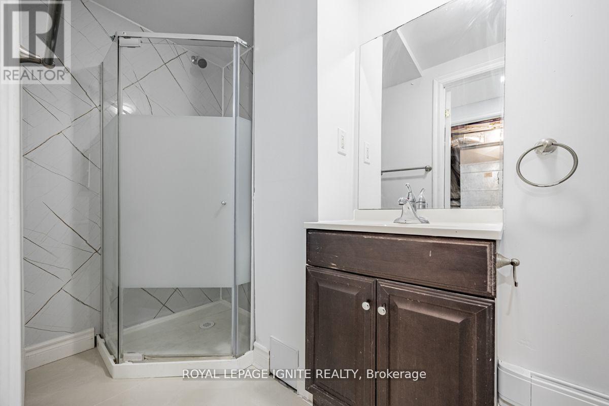 Bsmt - 8 Bunchberry Way, Brampton (Sandringham-Wellington), Ontario  L6R 2E6 - Photo 11 - W12779980