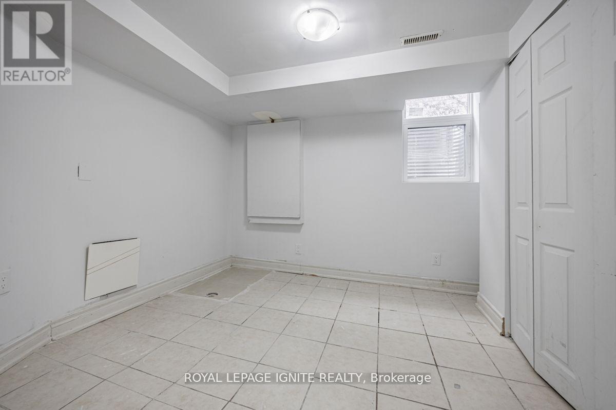 Bsmt - 8 Bunchberry Way, Brampton (Sandringham-Wellington), Ontario  L6R 2E6 - Photo 13 - W12779980