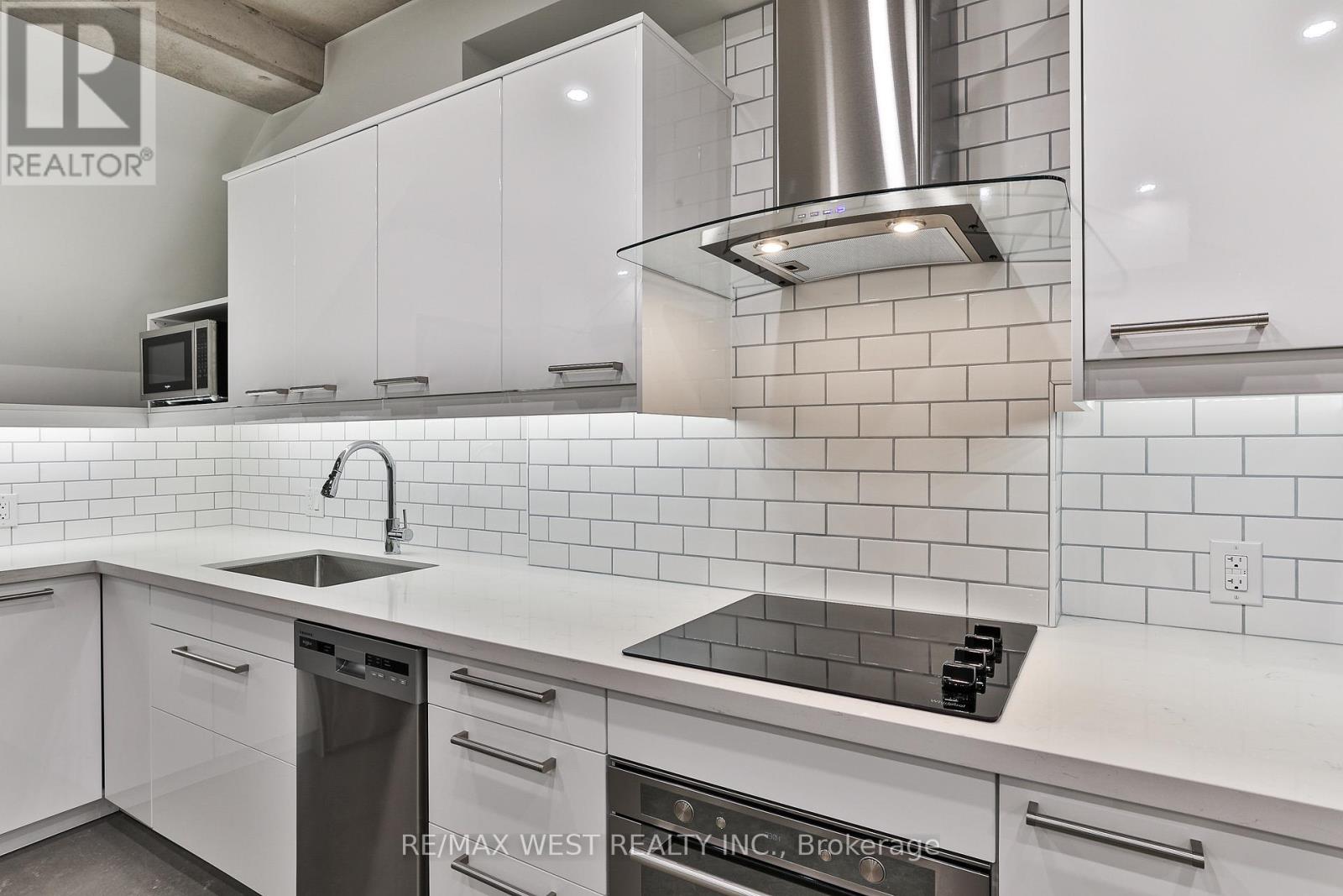 4 - 1745 Keele Street, Toronto, Ontario  M6M 3W9 - Photo 12 - W12779988