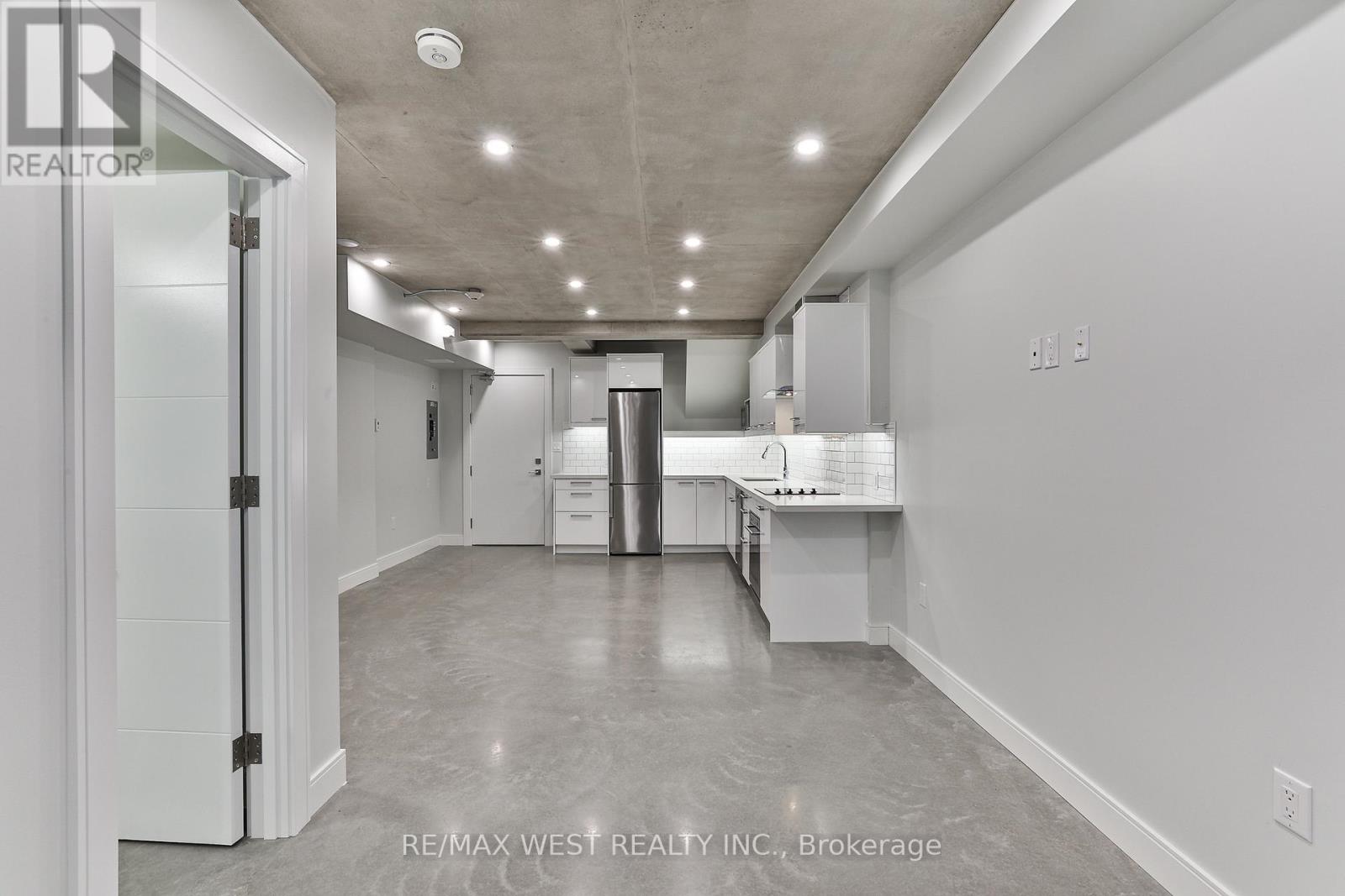 4 - 1745 Keele Street, Toronto, Ontario  M6M 3W9 - Photo 17 - W12779988