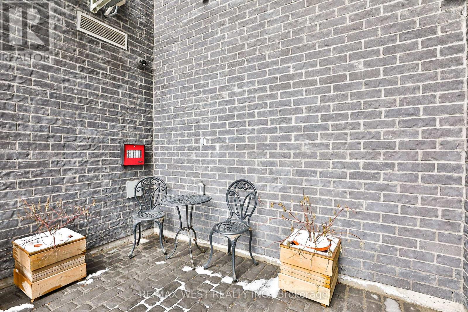 4 - 1745 Keele Street, Toronto, Ontario  M6M 3W9 - Photo 27 - W12779988