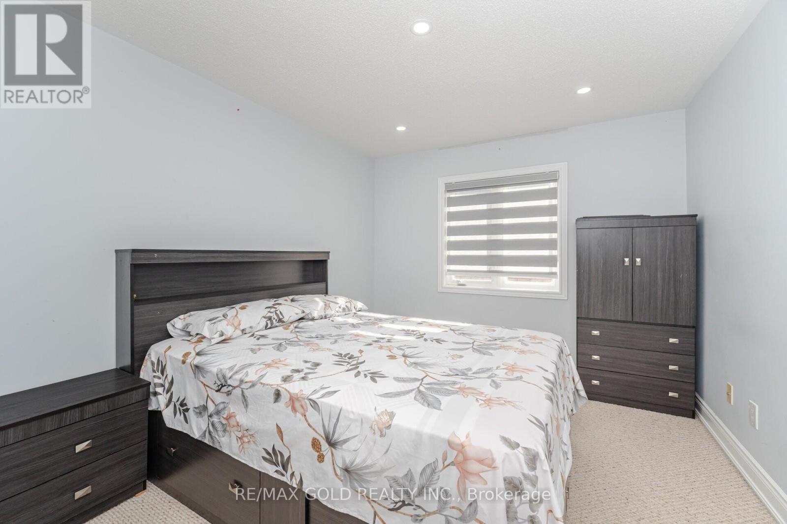 32 Eaglesprings Crescent, Brampton, Ontario  L6P 2V9 - Photo 18 - W12779992