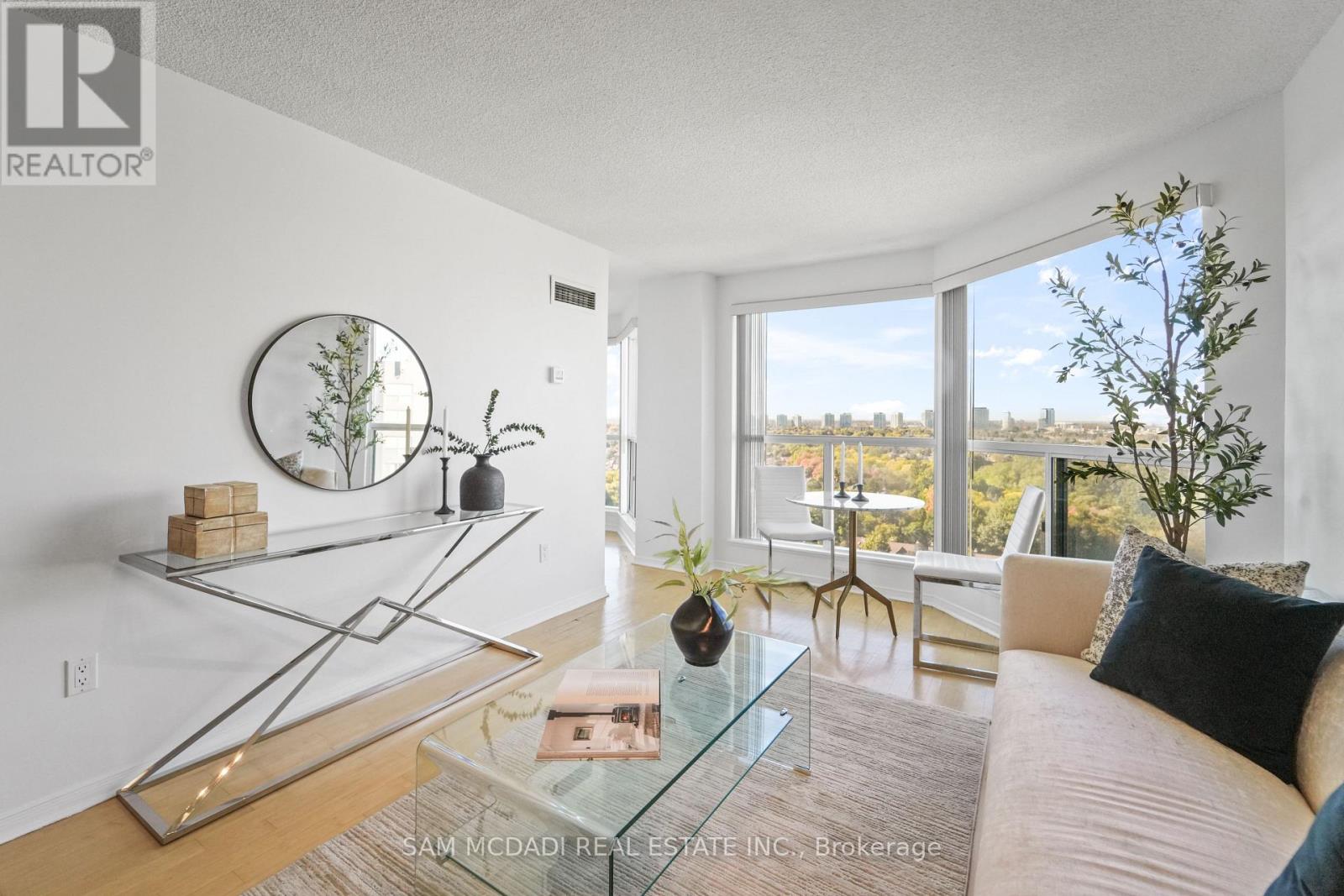 1807 - 2177 Burnhamthorpe Road W, Mississauga, Ontario  L5L 5P9 - Photo 9 - W12780016