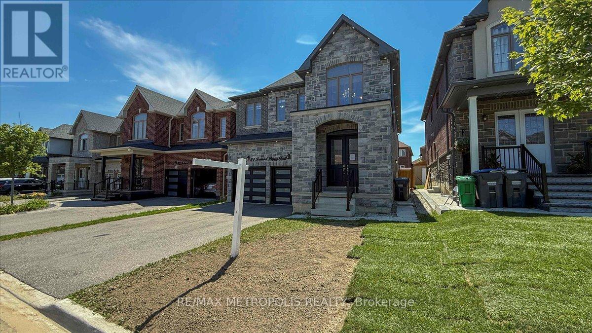 84 ICELAND POPPY TRAIL, Brampton, Ontario