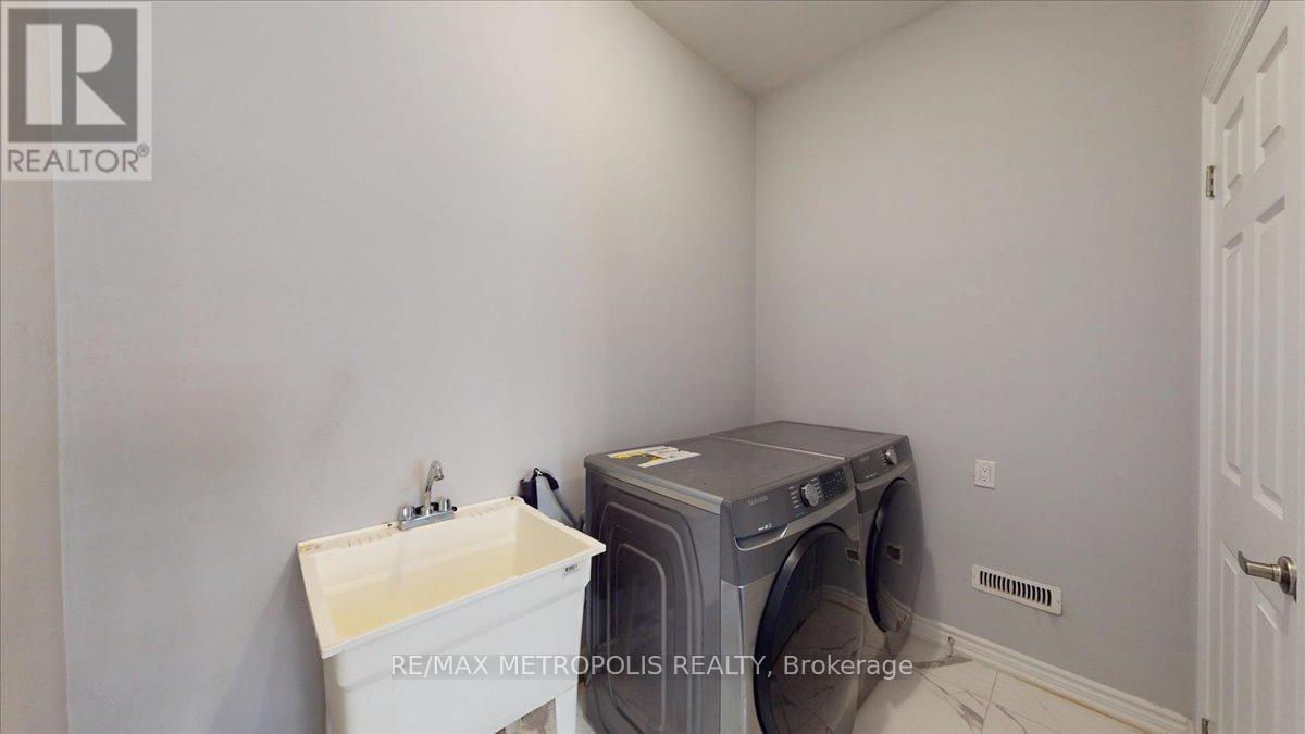 84 Iceland Poppy Trail, Brampton, Ontario  L7A 0C1 - Photo 7 - W12780046