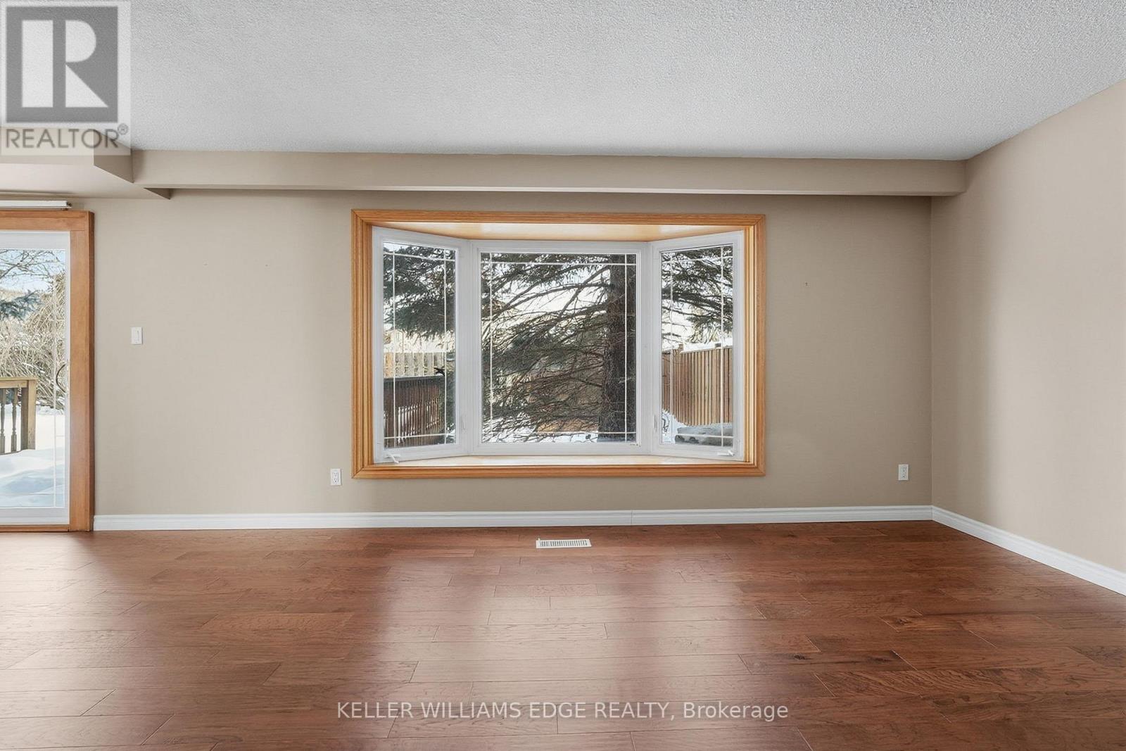 2394 Lyford Lane, Burlington, Ontario  L7P 3Y8 - Photo 22 - W12780070