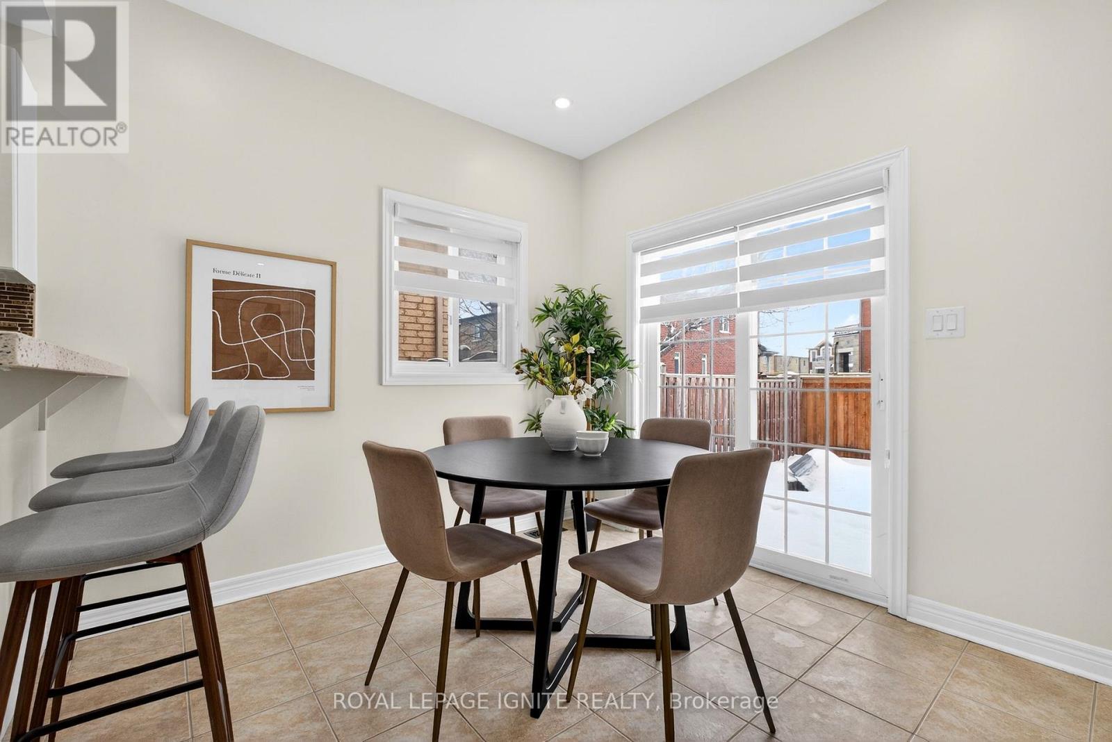 112 Turquoise Crescent, Brampton, Ontario  L6P 2R3 - Photo 16 - W12780074