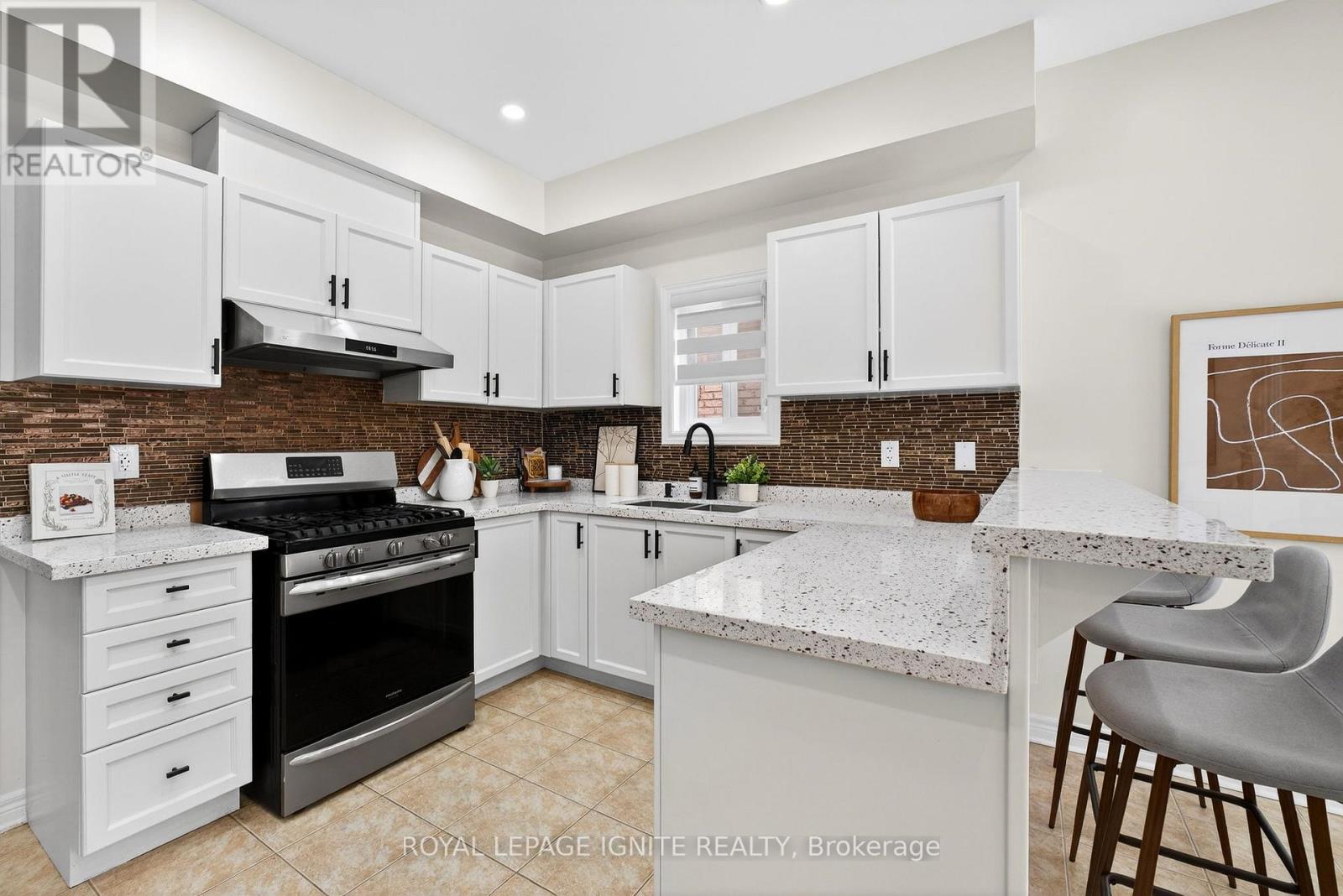 112 Turquoise Crescent, Brampton, Ontario  L6P 2R3 - Photo 17 - W12780074