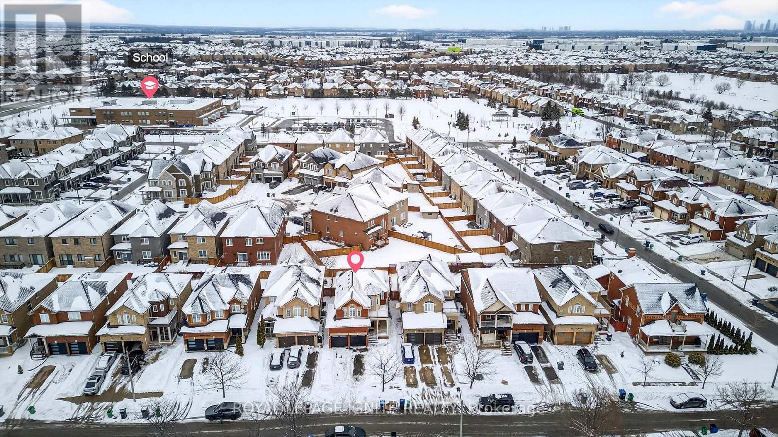 112 Turquoise Crescent, Brampton, Ontario  L6P 2R3 - Photo 3 - W12780074