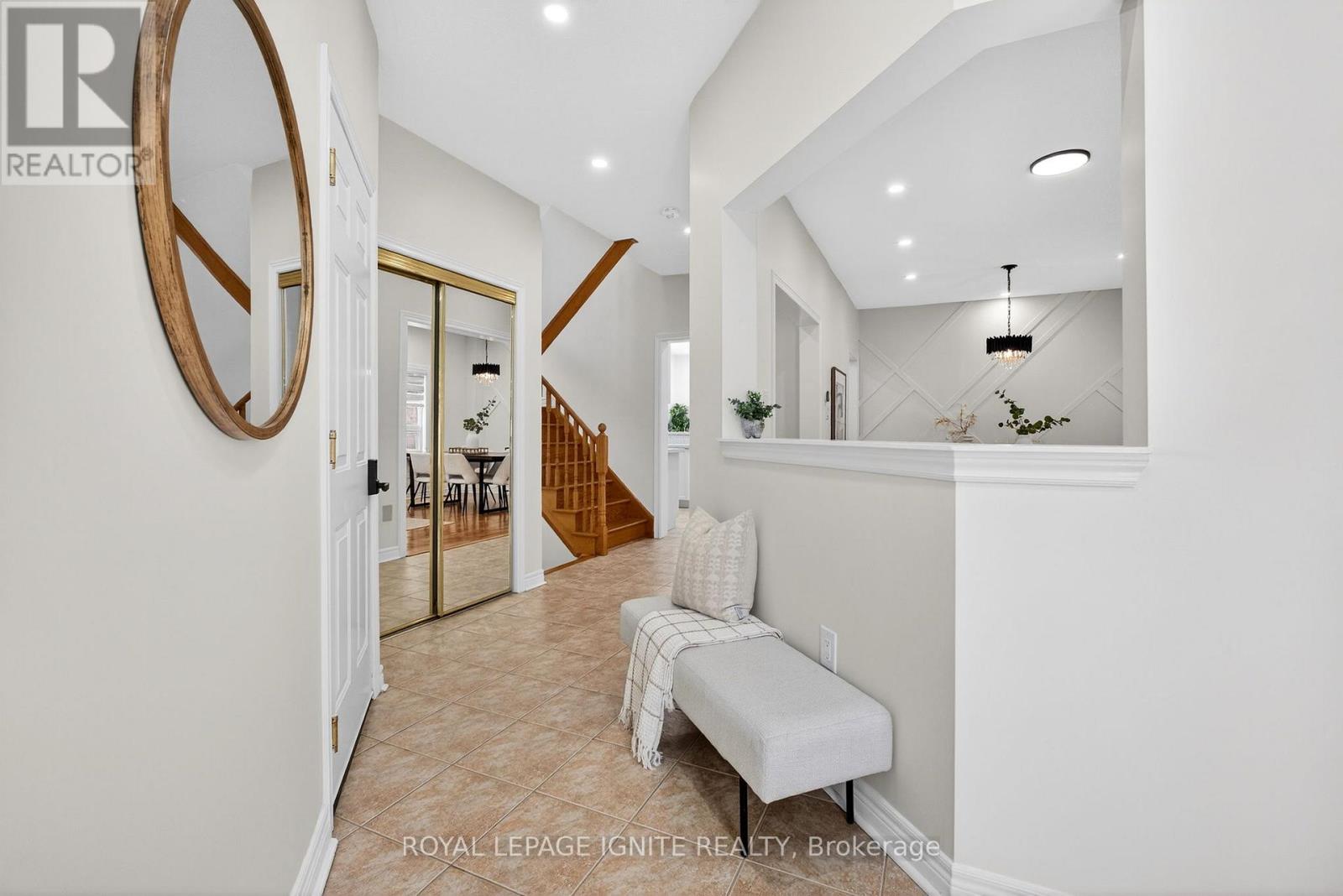 112 Turquoise Crescent, Brampton, Ontario  L6P 2R3 - Photo 7 - W12780074