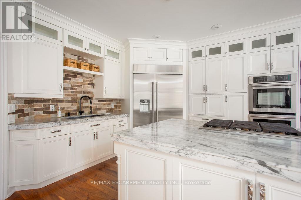 12 Blackberry Place, Hamilton, Ontario  L0R 1H2 - Photo 14 - X12780032