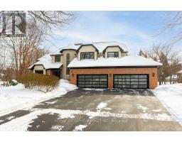 12 BLACKBERRY PLACE, Hamilton, Ontario